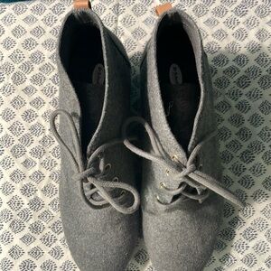 Dr. Scholls Gray Wedge booties size 10, like new